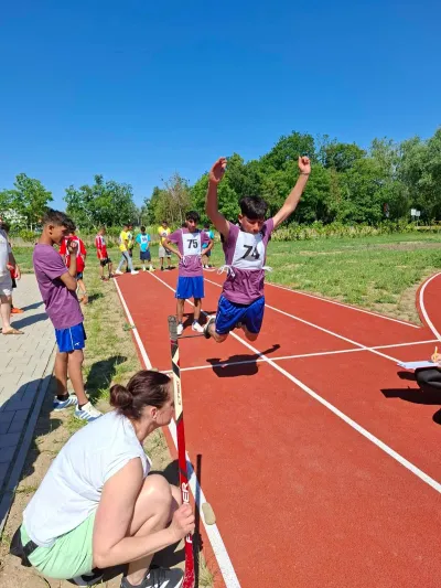 Športové hry špeciálnych škôl Zemplína 2026: domáca ŠZŠI Michalovce získala 1. miesto - fotografia 2